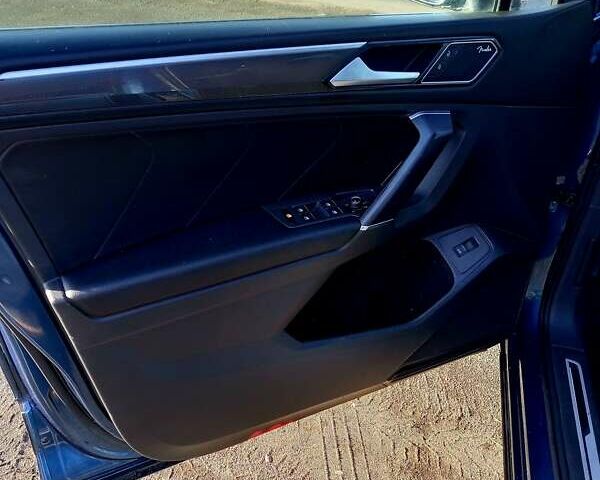 Синий Фольксваген Tiguan Allspace, объемом двигателя 2 л и пробегом 240 тыс. км за 18100 $, фото 16 на Automoto.ua