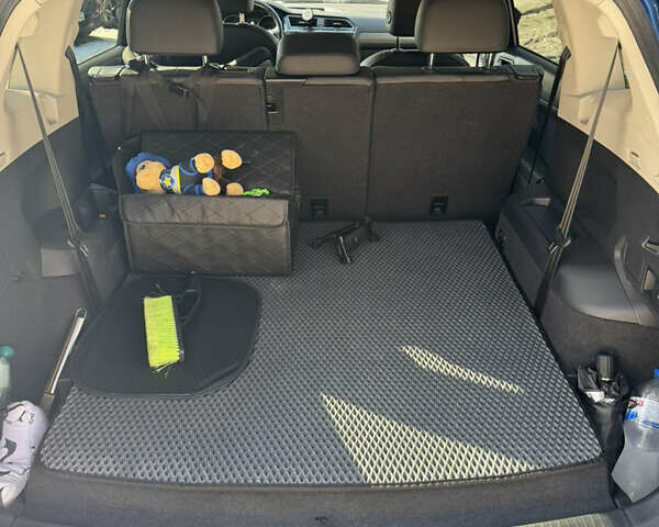 Синий Фольксваген Tiguan Allspace, объемом двигателя 2 л и пробегом 99 тыс. км за 22000 $, фото 18 на Automoto.ua
