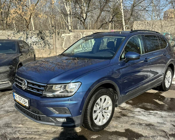 Синий Фольксваген Tiguan Allspace, объемом двигателя 2 л и пробегом 99 тыс. км за 22000 $, фото 1 на Automoto.ua