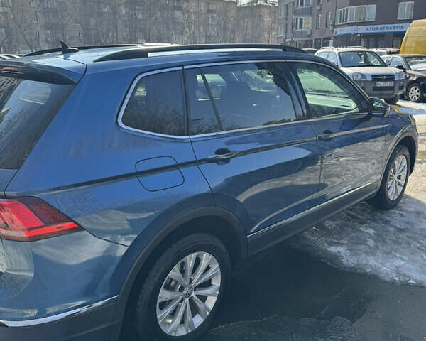 Синий Фольксваген Tiguan Allspace, объемом двигателя 2 л и пробегом 99 тыс. км за 22000 $, фото 5 на Automoto.ua