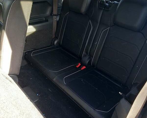 Синий Фольксваген Tiguan Allspace, объемом двигателя 2 л и пробегом 240 тыс. км за 18100 $, фото 12 на Automoto.ua