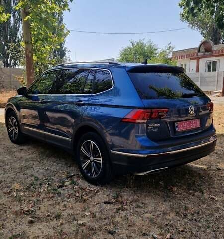Синий Фольксваген Tiguan Allspace, объемом двигателя 2 л и пробегом 195 тыс. км за 18000 $, фото 9 на Automoto.ua