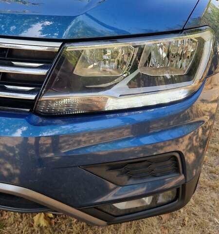 Синий Фольксваген Tiguan Allspace, объемом двигателя 2 л и пробегом 195 тыс. км за 18000 $, фото 1 на Automoto.ua