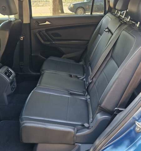 Синий Фольксваген Tiguan Allspace, объемом двигателя 2 л и пробегом 195 тыс. км за 18000 $, фото 22 на Automoto.ua