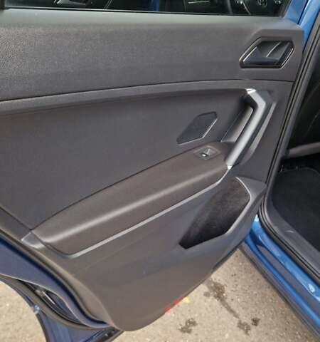 Синій Фольксваген Tiguan Allspace, об'ємом двигуна 2 л та пробігом 195 тис. км за 18000 $, фото 24 на Automoto.ua