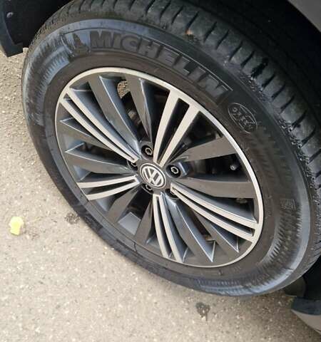 Синій Фольксваген Tiguan Allspace, об'ємом двигуна 2 л та пробігом 195 тис. км за 18000 $, фото 7 на Automoto.ua