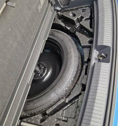 Синій Фольксваген Tiguan Allspace, об'ємом двигуна 2 л та пробігом 195 тис. км за 18000 $, фото 14 на Automoto.ua