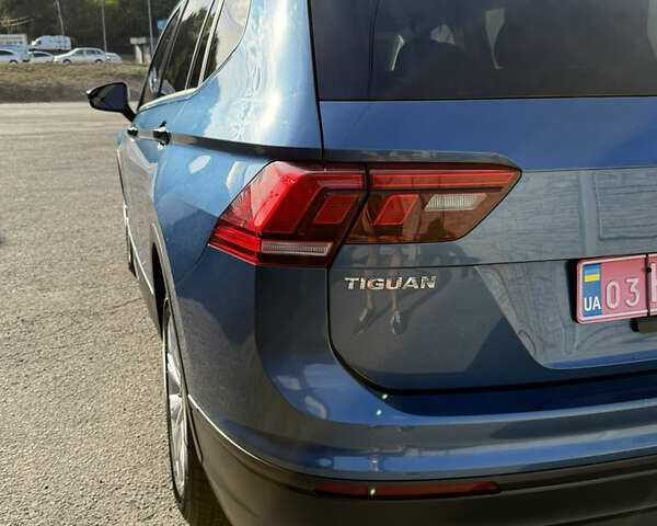 Синий Фольксваген Tiguan Allspace, объемом двигателя 2 л и пробегом 151 тыс. км за 16669 $, фото 5 на Automoto.ua