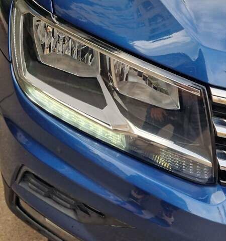 Синій Фольксваген Tiguan Allspace, об'ємом двигуна 2 л та пробігом 195 тис. км за 18000 $, фото 4 на Automoto.ua