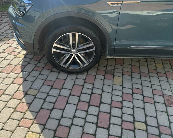 Синий Фольксваген Tiguan Allspace, объемом двигателя 2 л и пробегом 188 тыс. км за 30000 $, фото 6 на Automoto.ua