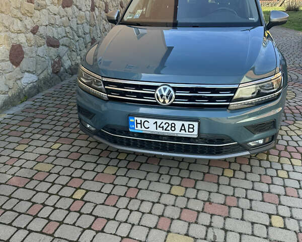 Синий Фольксваген Tiguan Allspace, объемом двигателя 2 л и пробегом 188 тыс. км за 30000 $, фото 1 на Automoto.ua