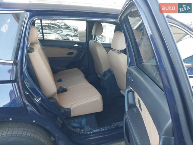 Синій Фольксваген Tiguan Allspace, об'ємом двигуна 0 л та пробігом 48 тис. км за 20750 $, фото 9 на Automoto.ua