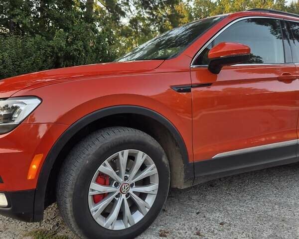 Оранжевый Фольксваген Tiguan Allspace, объемом двигателя 2 л и пробегом 175 тыс. км за 18500 $, фото 8 на Automoto.ua