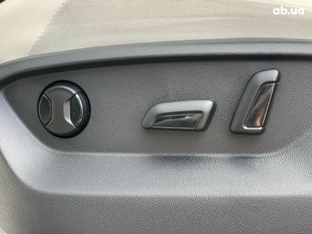 Білий Фольксваген Тігуан, об'ємом двигуна 0 л та пробігом 10 тис. км за 31000 $, фото 19 на Automoto.ua