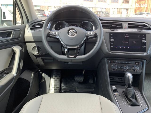 Білий Фольксваген Тігуан, об'ємом двигуна 0 л та пробігом 10 тис. км за 31000 $, фото 12 на Automoto.ua