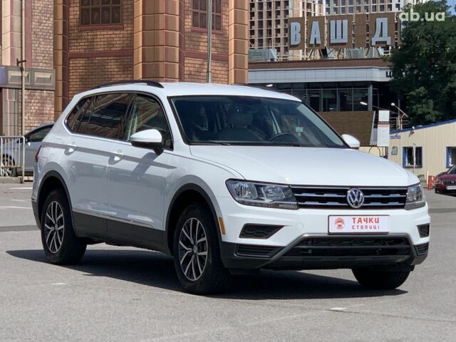Білий Фольксваген Тігуан, об'ємом двигуна 0 л та пробігом 10 тис. км за 31000 $, фото 2 на Automoto.ua