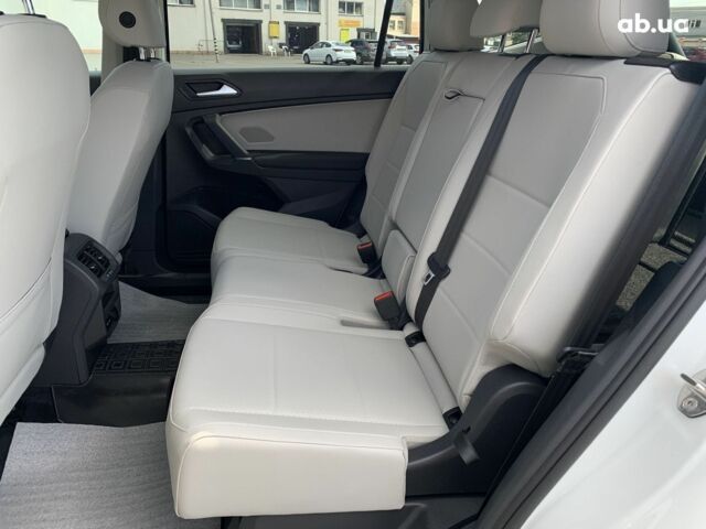 Білий Фольксваген Тігуан, об'ємом двигуна 0 л та пробігом 10 тис. км за 31000 $, фото 7 на Automoto.ua