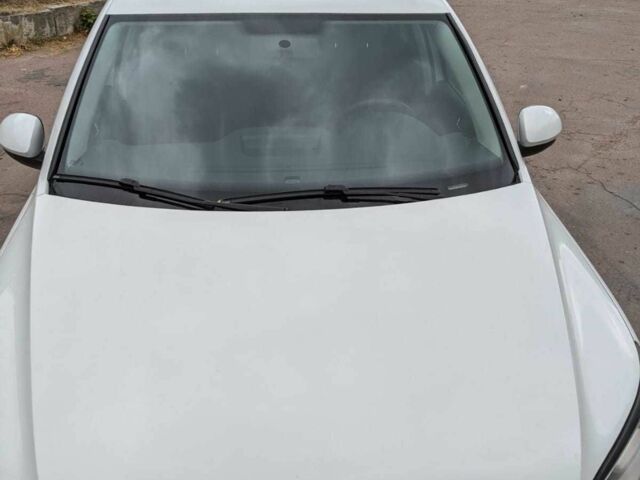 Белый Фольксваген Тигуан, объемом двигателя 2 л и пробегом 58 тыс. км за 14000 $, фото 4 на Automoto.ua