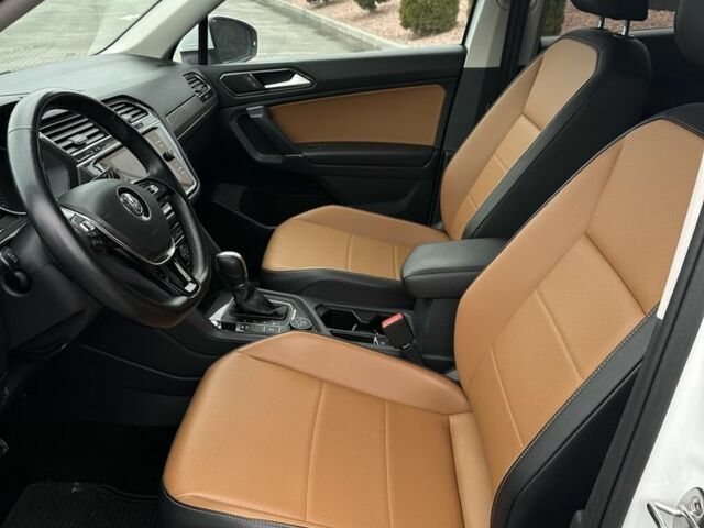 Белый Фольксваген Тигуан, объемом двигателя 2 л и пробегом 78 тыс. км за 18900 $, фото 12 на Automoto.ua