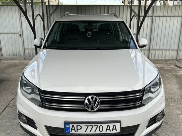 Белый Фольксваген Тигуан, объемом двигателя 2 л и пробегом 173 тыс. км за 17300 $, фото 2 на Automoto.ua