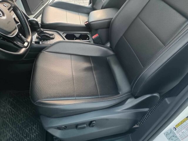 Белый Фольксваген Тигуан, объемом двигателя 2 л и пробегом 144 тыс. км за 16650 $, фото 5 на Automoto.ua