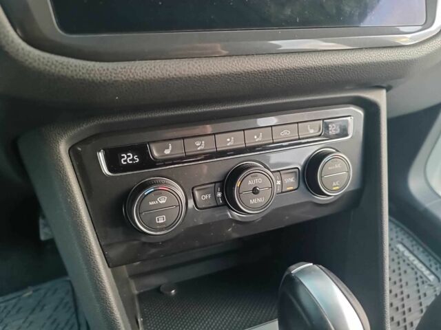 Белый Фольксваген Тигуан, объемом двигателя 2 л и пробегом 144 тыс. км за 16650 $, фото 10 на Automoto.ua