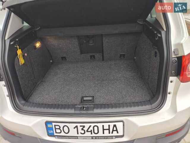 Білий Фольксваген Тігуан, об'ємом двигуна 1.97 л та пробігом 140 тис. км за 12000 $, фото 2 на Automoto.ua