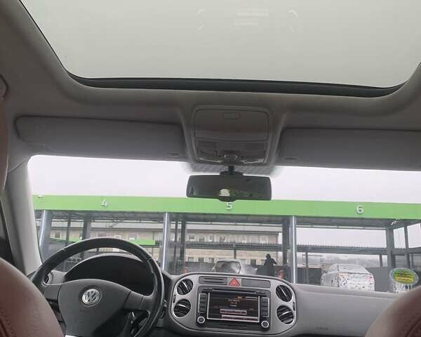 Белый Фольксваген Тигуан, объемом двигателя 1.4 л и пробегом 270 тыс. км за 10500 $, фото 17 на Automoto.ua