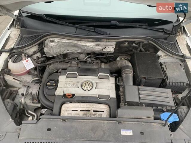Белый Фольксваген Тигуан, объемом двигателя 1.4 л и пробегом 270 тыс. км за 10500 $, фото 21 на Automoto.ua