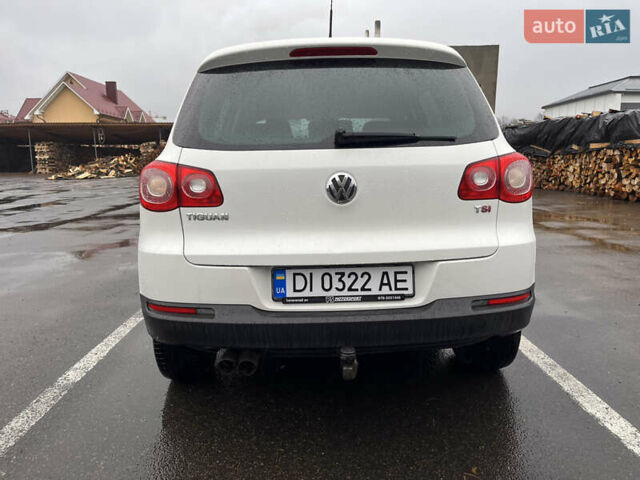 Білий Фольксваген Тігуан, об'ємом двигуна 1.4 л та пробігом 202 тис. км за 8699 $, фото 5 на Automoto.ua