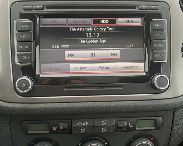 Белый Фольксваген Тигуан, объемом двигателя 1.4 л и пробегом 270 тыс. км за 10500 $, фото 14 на Automoto.ua