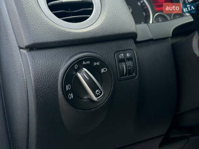 Белый Фольксваген Тигуан, объемом двигателя 1.4 л и пробегом 225 тыс. км за 9700 $, фото 40 на Automoto.ua