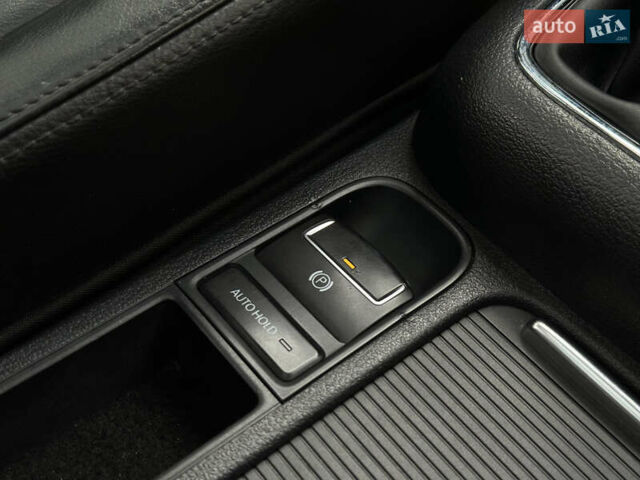 Белый Фольксваген Тигуан, объемом двигателя 1.4 л и пробегом 225 тыс. км за 9700 $, фото 43 на Automoto.ua