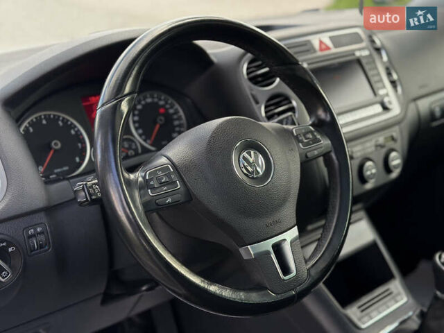 Белый Фольксваген Тигуан, объемом двигателя 1.4 л и пробегом 225 тыс. км за 9700 $, фото 15 на Automoto.ua