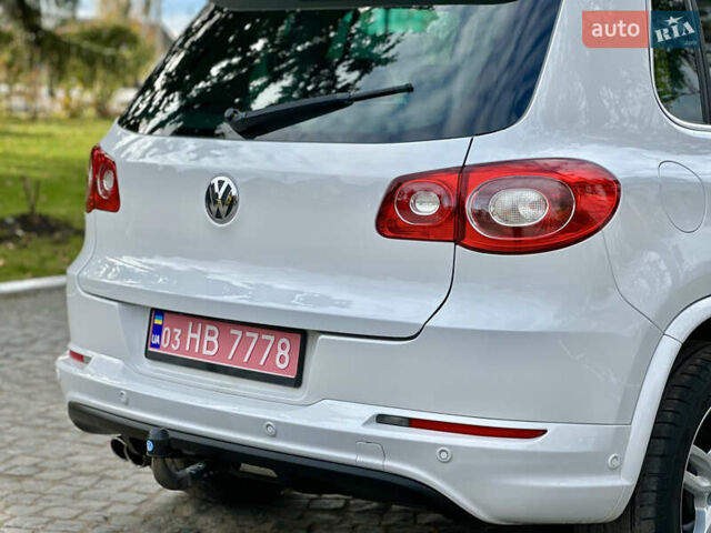 Белый Фольксваген Тигуан, объемом двигателя 1.4 л и пробегом 225 тыс. км за 9700 $, фото 12 на Automoto.ua