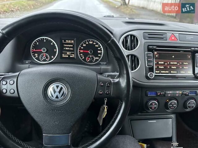 Белый Фольксваген Тигуан, объемом двигателя 1.97 л и пробегом 262 тыс. км за 12000 $, фото 6 на Automoto.ua