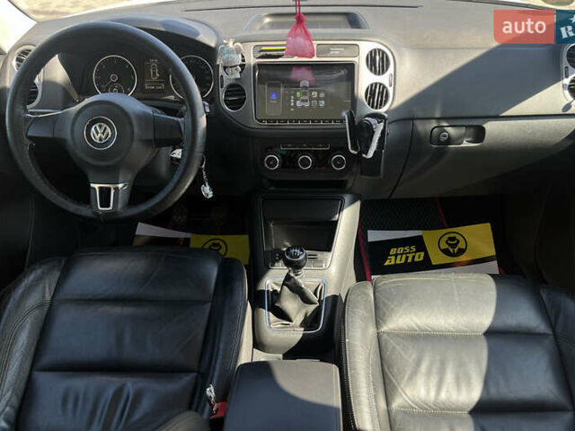 Белый Фольксваген Тигуан, объемом двигателя 1.97 л и пробегом 221 тыс. км за 12800 $, фото 13 на Automoto.ua