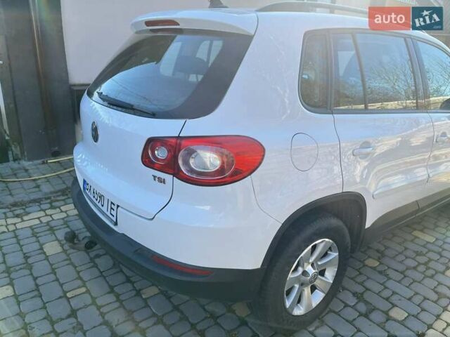 Белый Фольксваген Тигуан, объемом двигателя 1.4 л и пробегом 226 тыс. км за 9660 $, фото 26 на Automoto.ua