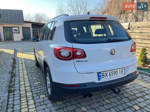 Белый Фольксваген Тигуан, объемом двигателя 1.4 л и пробегом 226 тыс. км за 9660 $, фото 24 на Automoto.ua