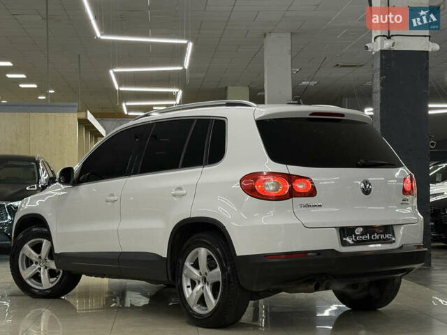 Белый Фольксваген Тигуан, объемом двигателя 1.98 л и пробегом 348 тыс. км за 8999 $, фото 12 на Automoto.ua