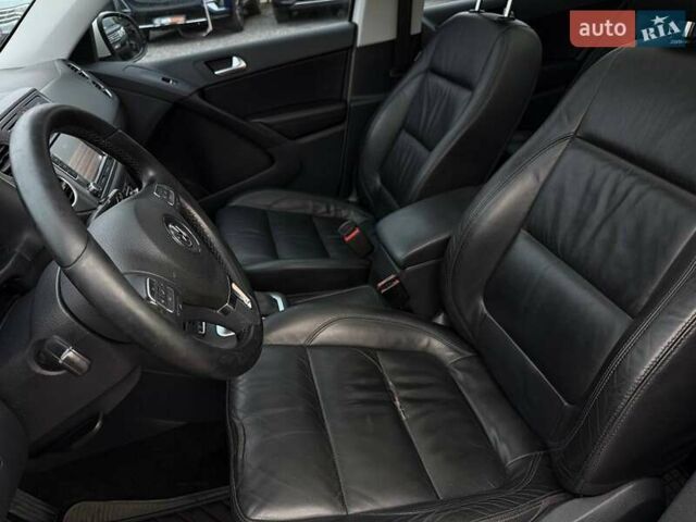 Белый Фольксваген Тигуан, объемом двигателя 2 л и пробегом 235 тыс. км за 11300 $, фото 11 на Automoto.ua