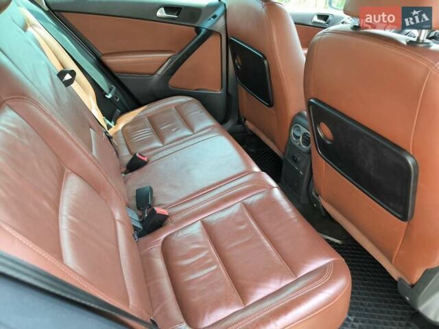 Белый Фольксваген Тигуан, объемом двигателя 2 л и пробегом 150 тыс. км за 10500 $, фото 12 на Automoto.ua