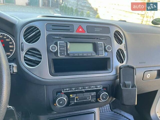 Белый Фольксваген Тигуан, объемом двигателя 1.4 л и пробегом 226 тыс. км за 9660 $, фото 55 на Automoto.ua