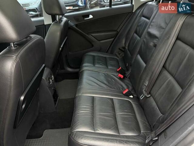 Белый Фольксваген Тигуан, объемом двигателя 2 л и пробегом 235 тыс. км за 11300 $, фото 12 на Automoto.ua