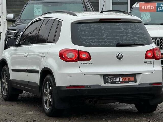 Белый Фольксваген Тигуан, объемом двигателя 2 л и пробегом 235 тыс. км за 11300 $, фото 6 на Automoto.ua