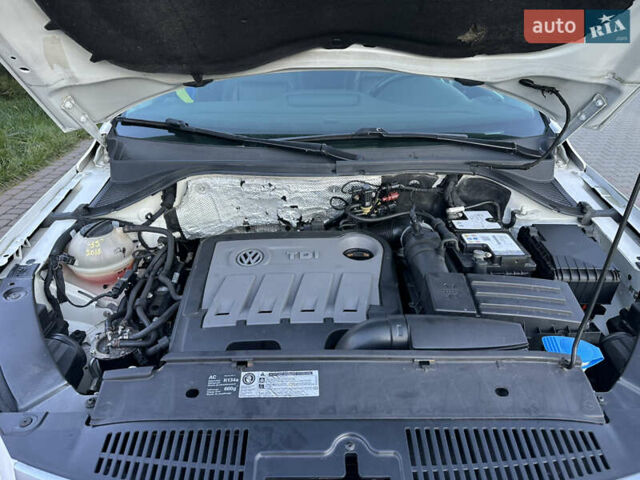 Білий Фольксваген Тігуан, об'ємом двигуна 2 л та пробігом 245 тис. км за 13500 $, фото 15 на Automoto.ua