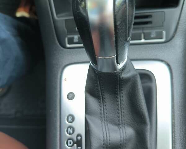 Белый Фольксваген Тигуан, объемом двигателя 2 л и пробегом 150 тыс. км за 10500 $, фото 34 на Automoto.ua