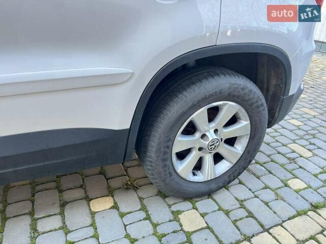 Белый Фольксваген Тигуан, объемом двигателя 1.4 л и пробегом 226 тыс. км за 9660 $, фото 31 на Automoto.ua