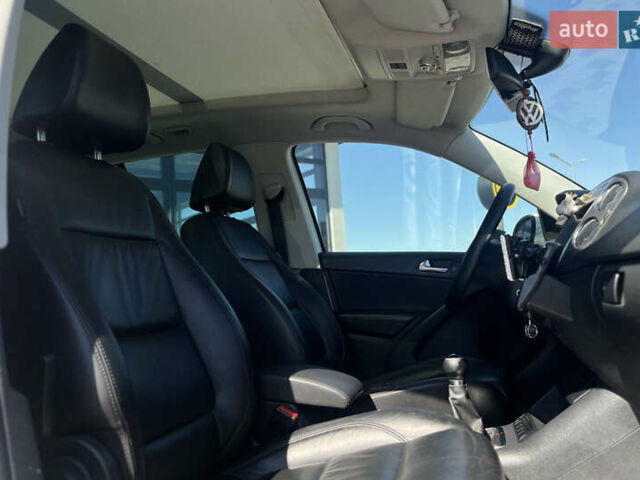 Белый Фольксваген Тигуан, объемом двигателя 1.97 л и пробегом 221 тыс. км за 12800 $, фото 10 на Automoto.ua