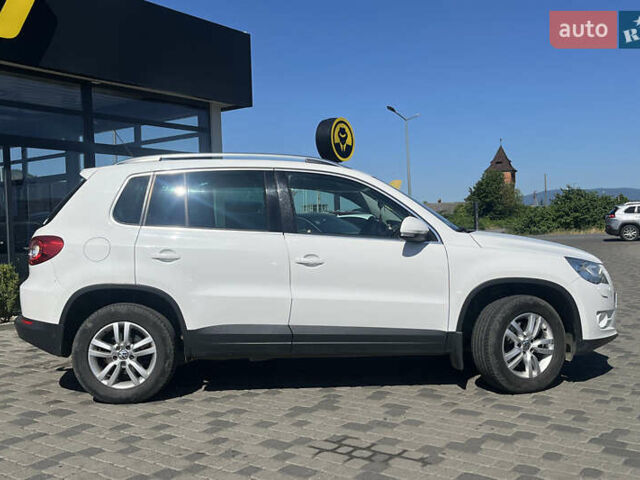 Белый Фольксваген Тигуан, объемом двигателя 1.97 л и пробегом 221 тыс. км за 12800 $, фото 7 на Automoto.ua